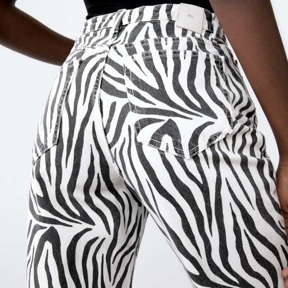 NWT Zara SUPER HIGH RISE STRAIGHT LEG Z1975 JEANS - Picture 5 of 9